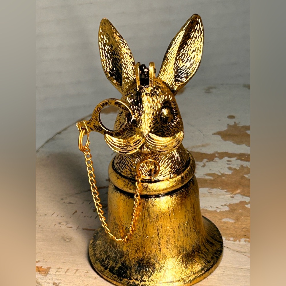 Antique-Style Rabbit Snuffer Scholar Whimsical Conversation Piece Candle Snuffer